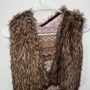 Girls Faux Fur Vest with Patterned Lining